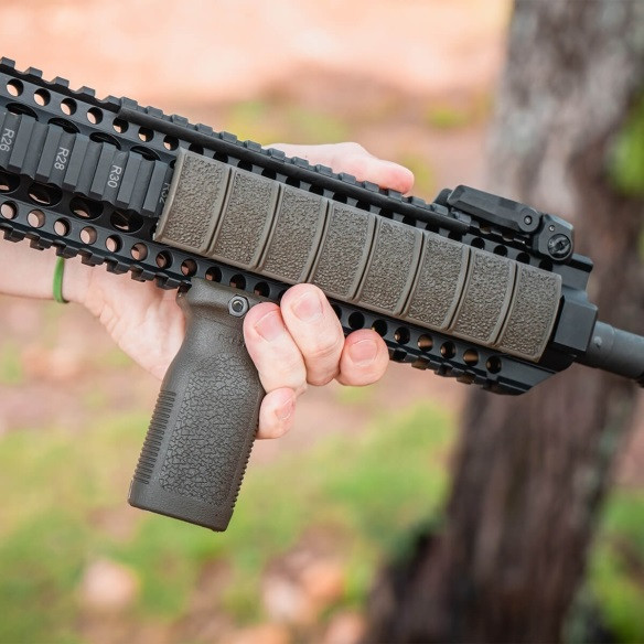 MAGPUL XT RAIL PANEL OLIVE, #MAG012-ODG